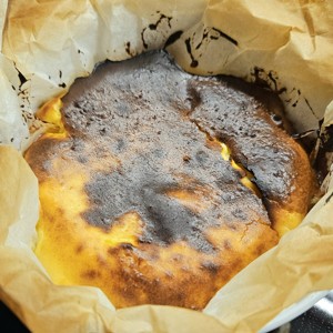 Mini Basque Cheesecake